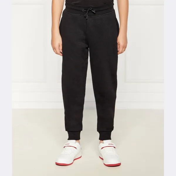 Спортивные брюки стандартного кроя Guess, черный
Спортивные брюки стандартного кроя Guess, черный