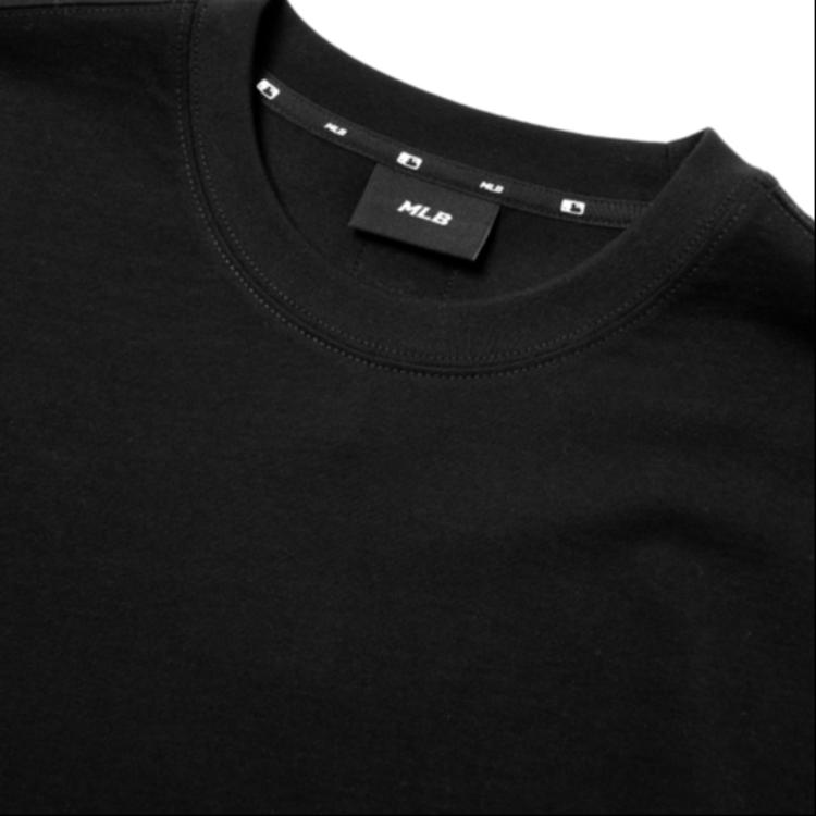 Свитшот унисекс черный MLB
Свитшот унисекс черный MLB