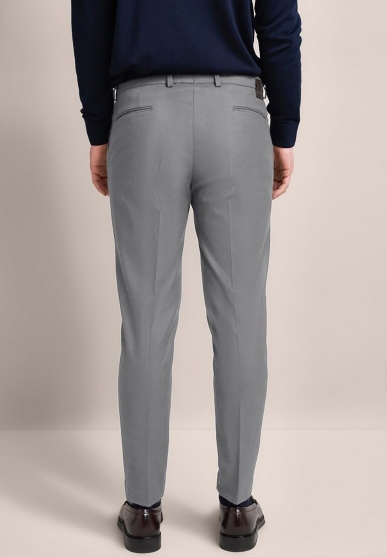 Чиносы MIT MODERNER FORM bugatti, серый
Чиносы MIT MODERNER FORM bugatti, серый