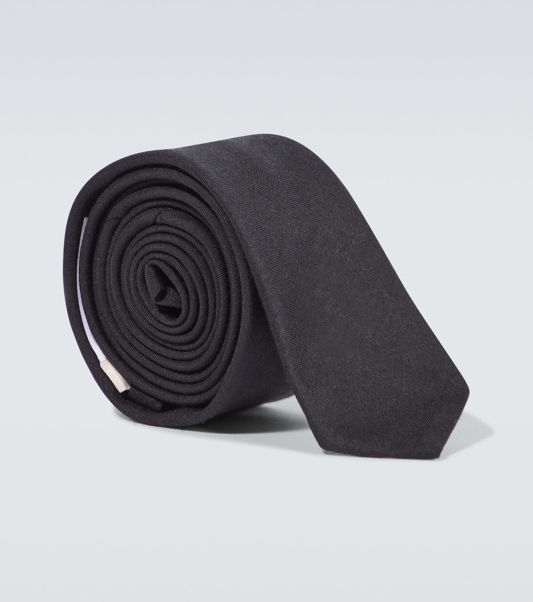 Галстук из шерсти и шелка Valentino Garavani, черный
Галстук из шерсти и шелка Valentino Garavani, черный