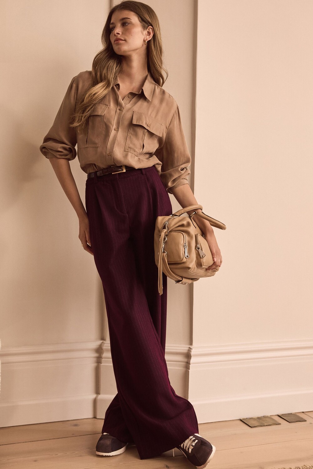 Широкие брюки из смеси шерсти премиум класса Next, бургундия
Широкие брюки из смеси шерсти премиум класса Next, бургундия