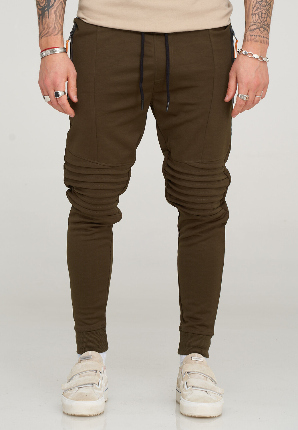 Брюки SOULSTAR Trainingshose JOYSON, оливковый
Брюки SOULSTAR Trainingshose JOYSON, оливковый