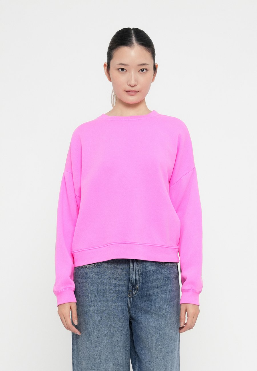 Толстовка GAP WEDGE CREW, Standout Pink/Pink
Толстовка GAP WEDGE CREW, Standout Pink/Pink
