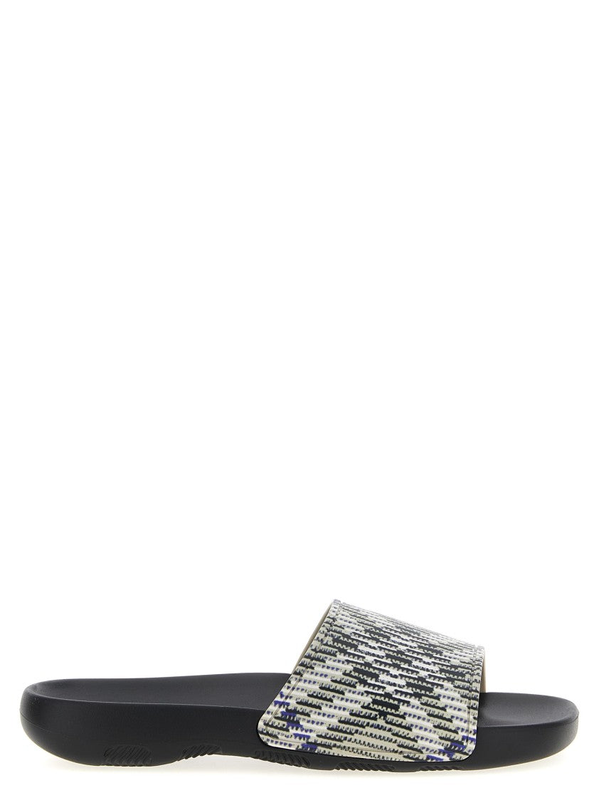 Сандалии Dive Check Burberry, мультиколор
Сандалии Dive Check Burberry, мультиколор