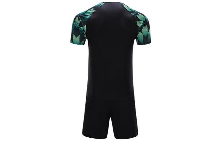 Футбольная форма унисекс KELME, черный
Футбольная форма унисекс KELME, черный