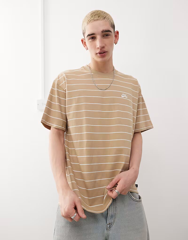 Футболка Nike SB stripe бежевого цвета
Футболка Nike SB stripe бежевого цвета