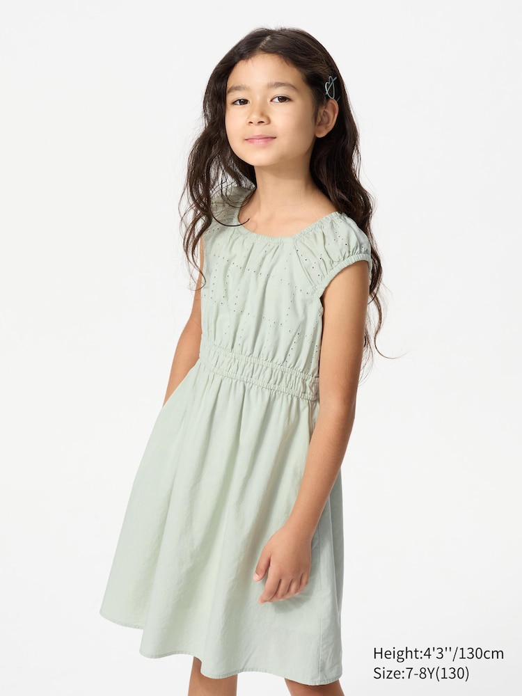 Детское летнее платье без рукавов Uniqlo, цвет 50 зеленый
Детское летнее платье без рукавов Uniqlo, цвет 50 зеленый