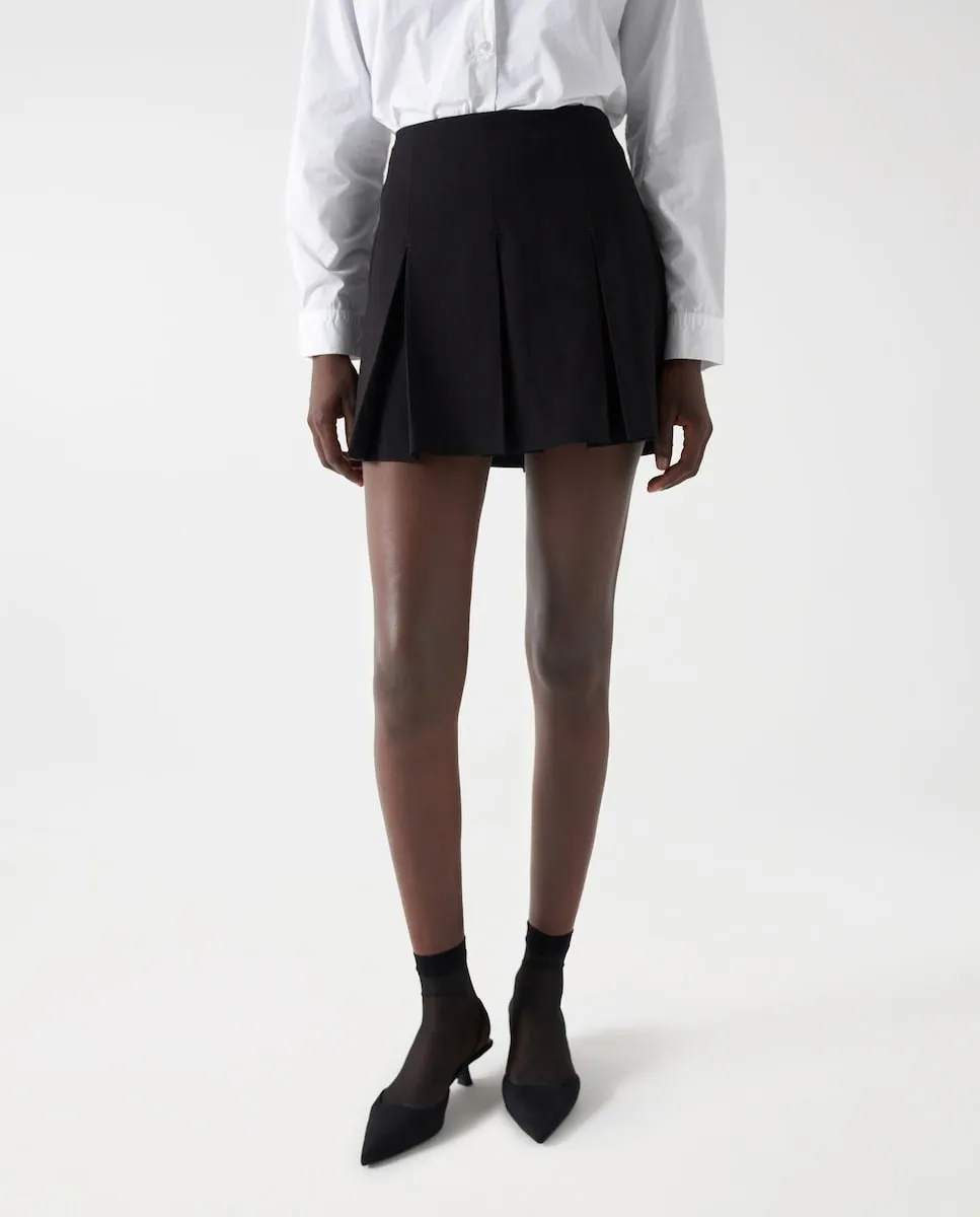 Короткая юбка-шорты с складками Salsa Jeans, черный
Короткая юбка-шорты с складками Salsa Jeans, черный