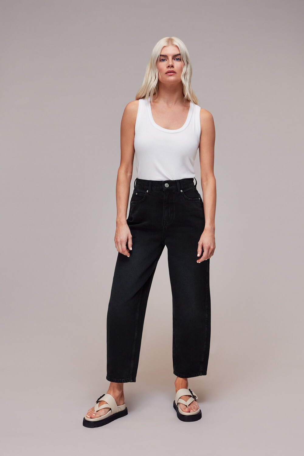 Джинсы Petite authentic barrel leg Whistles, черный
Джинсы Petite authentic barrel leg Whistles, черный