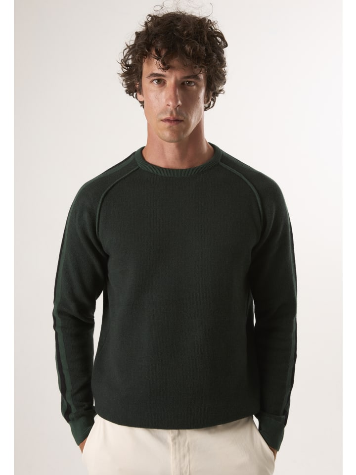 Зеленый свитер Felix Hardy
Зеленый свитер Felix Hardy