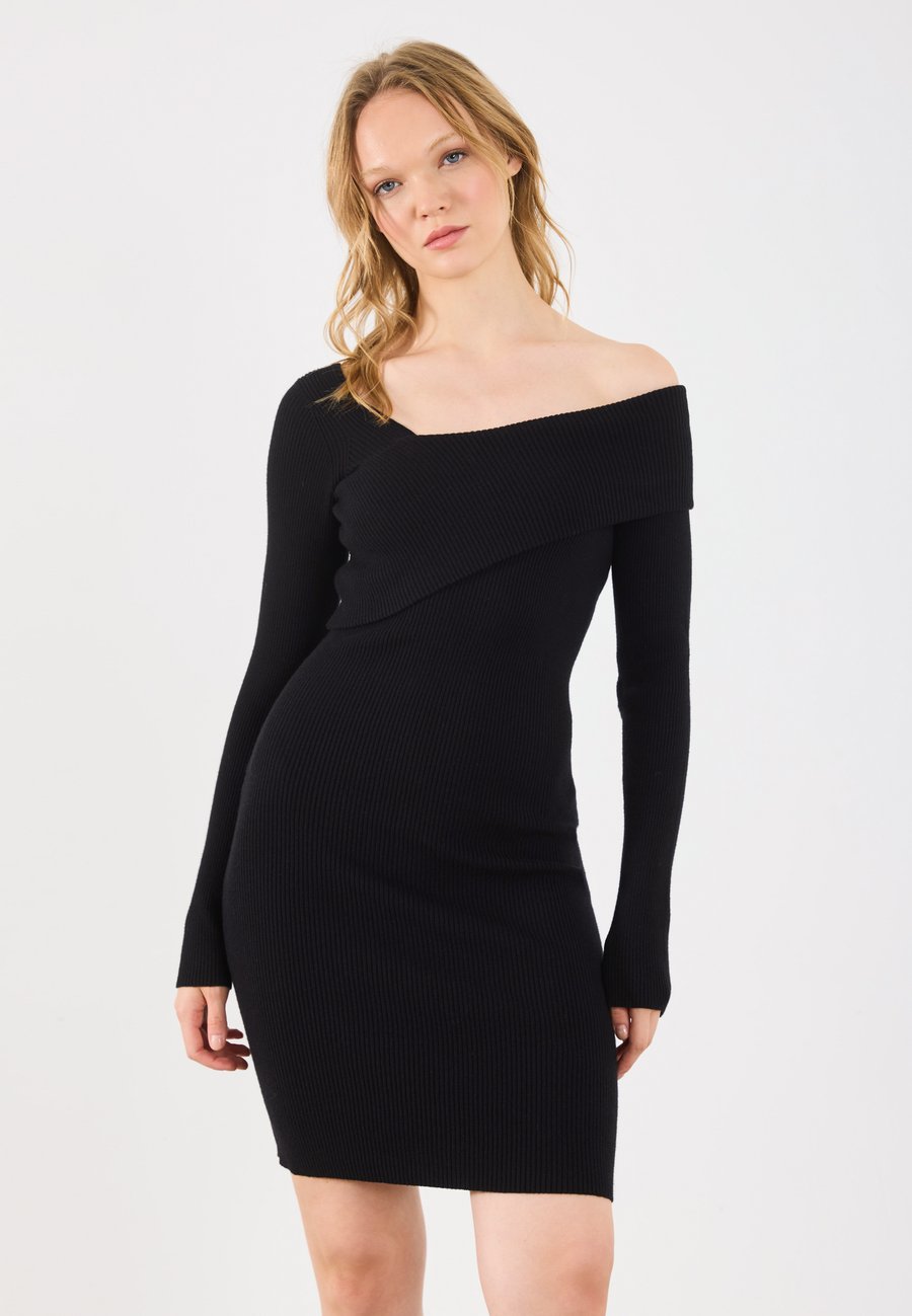 Платье Even&Odd Jumper dress, Black
Платье Even&Odd Jumper dress, Black