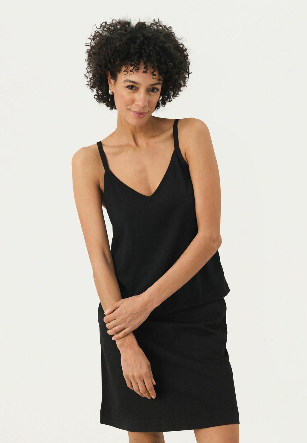 Топ ROSIANE Part Two, черный
Топ ROSIANE Part Two, черный