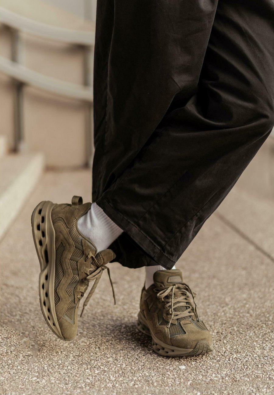 Кроссовки K-SWISS Tubes Lite RMX, Burnt Olive Grape Leaf/Khaki
Кроссовки K-SWISS Tubes Lite RMX, Burnt Olive Grape Leaf/Khaki