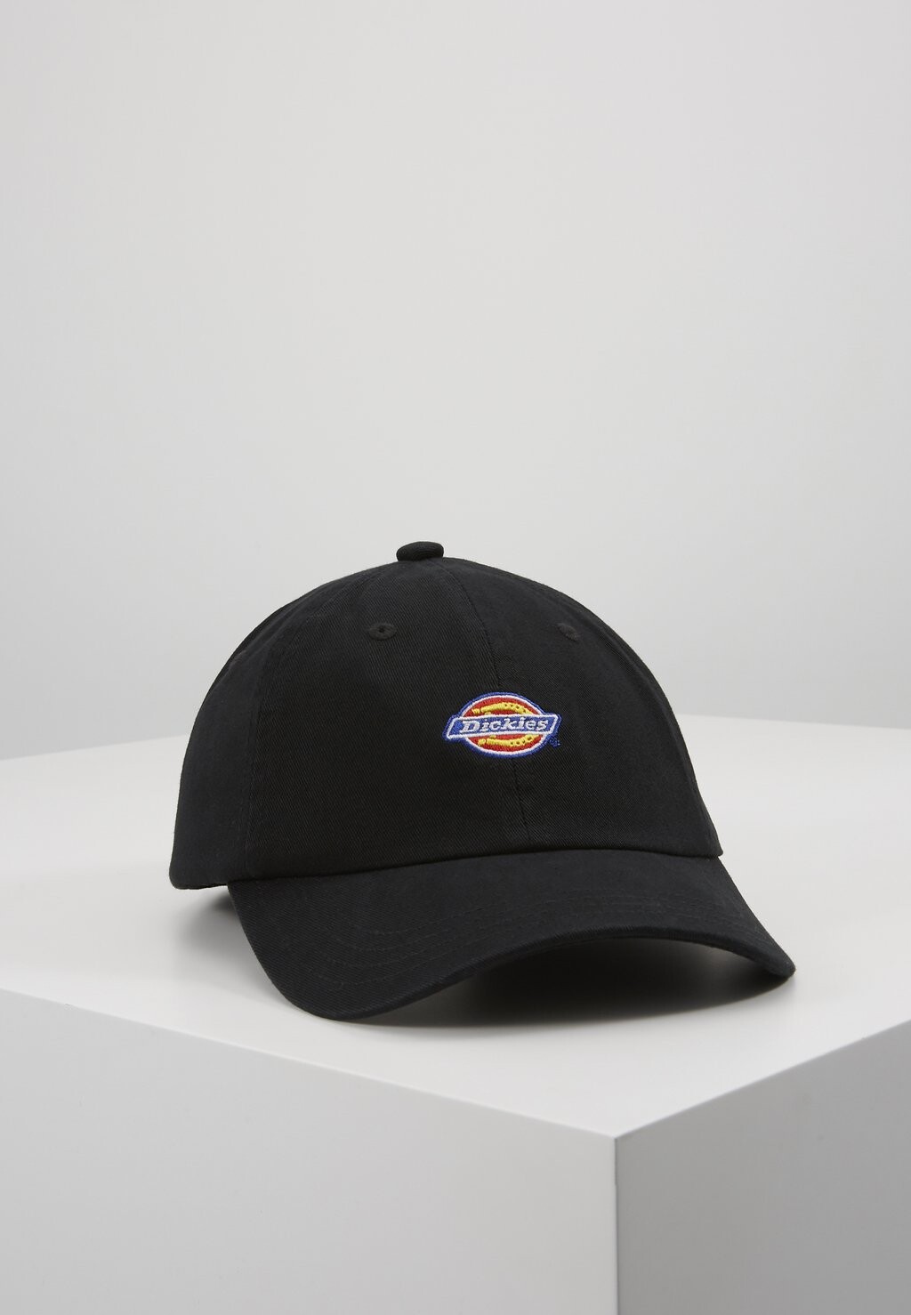 Бейсболка Dickies, черный
Бейсболка Dickies, черный
