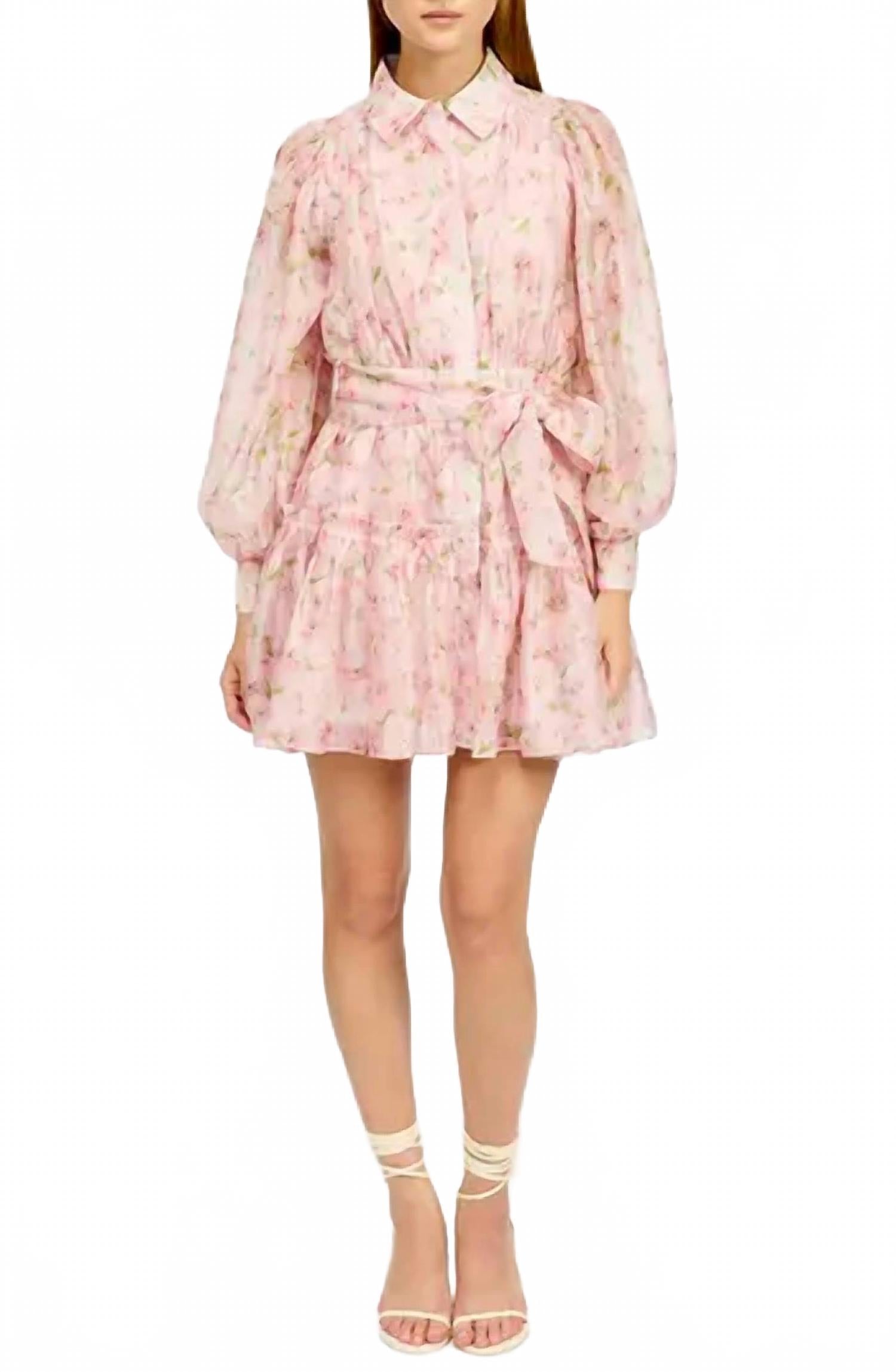 Длинное платье Josette Mini с рукавами в розовый цветочек En Saison
Длинное платье Josette Mini с рукавами в розовый цветочек En Saison