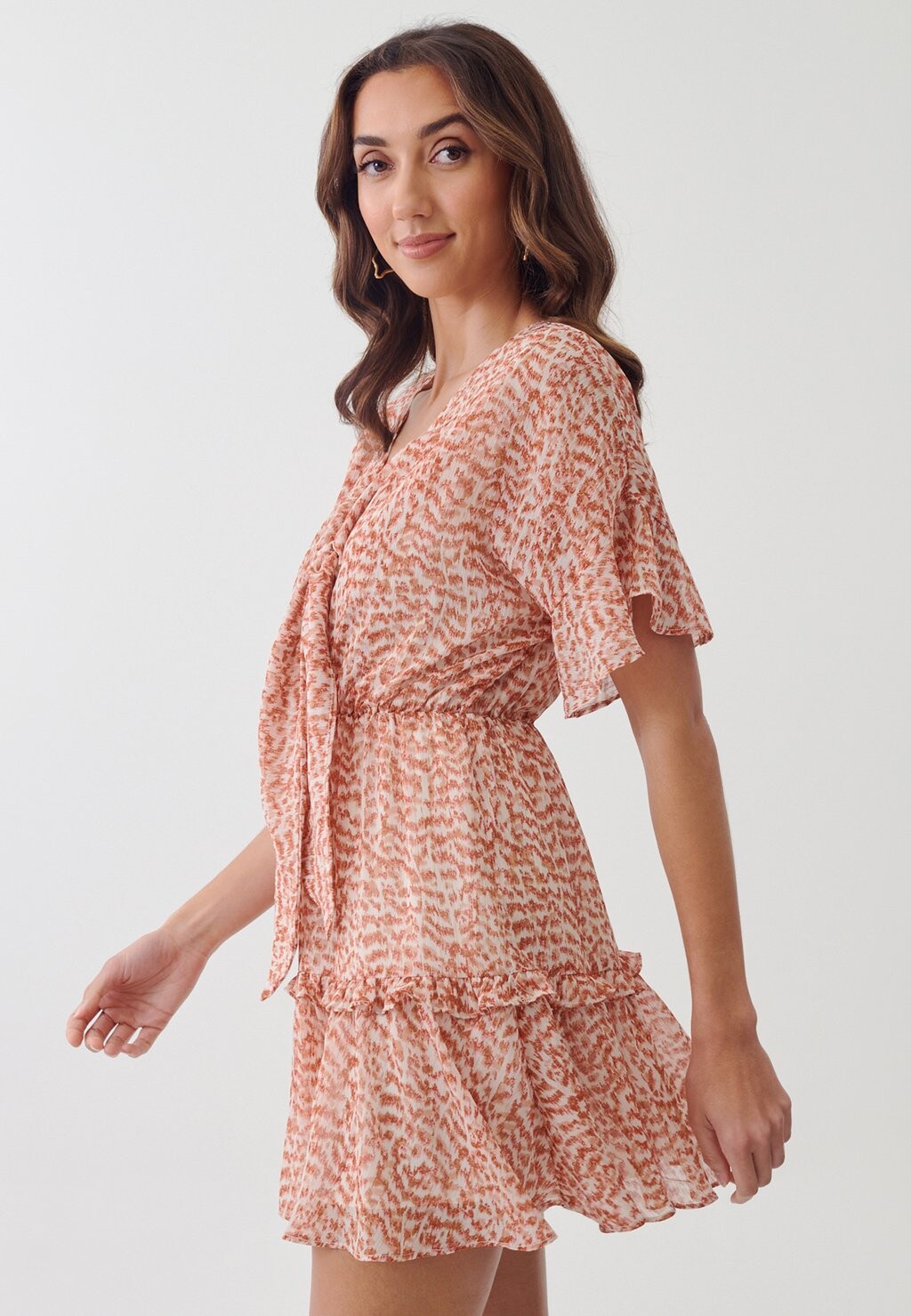 Повседневное платье LUCINDA TUSSAH, цвет Beige Lurex Abstract
Повседневное платье LUCINDA TUSSAH, цвет Beige Lurex Abstract