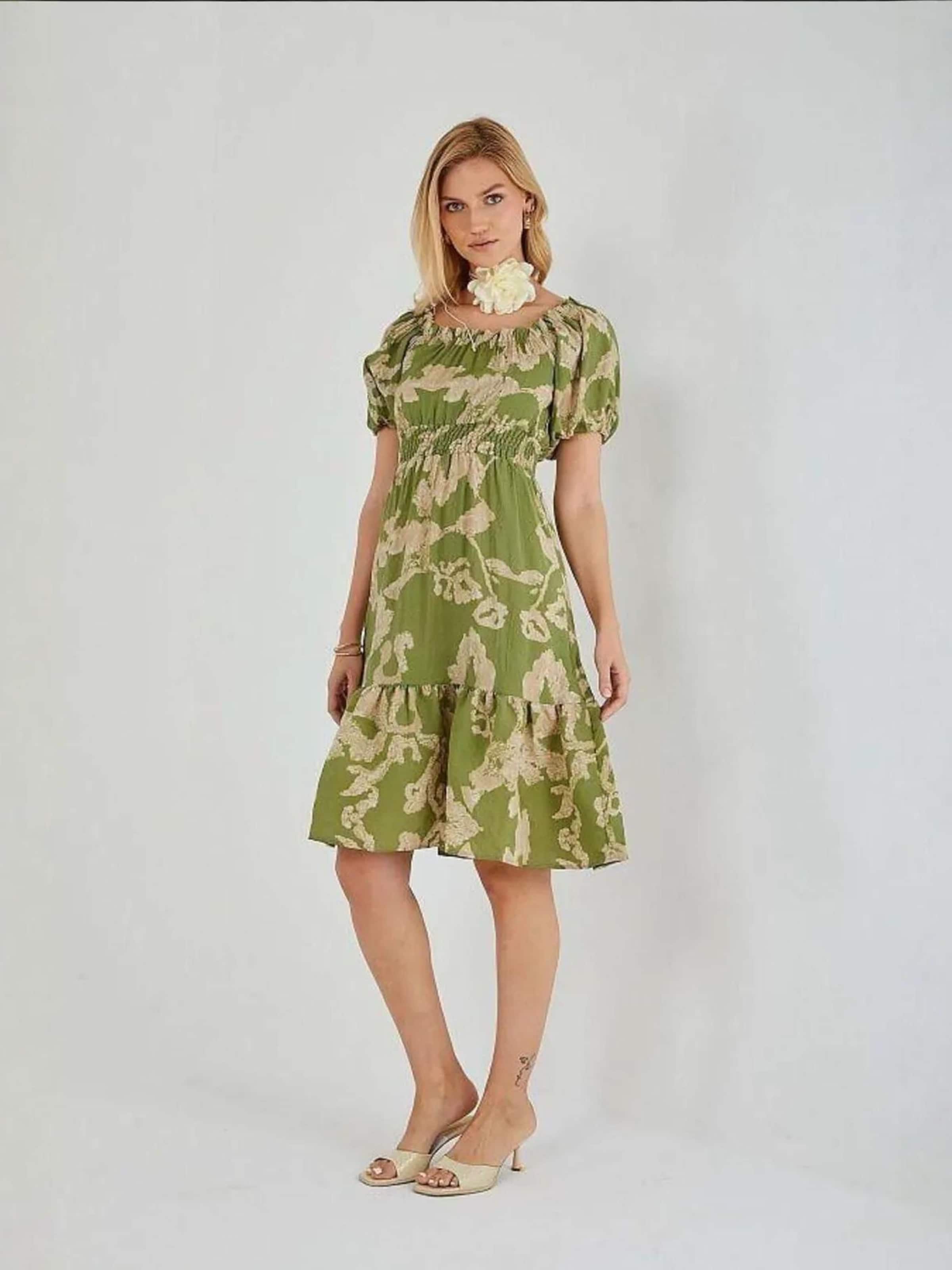 MixRay Летнее платье зеленого цвета
MixRay Летнее платье зеленого цвета