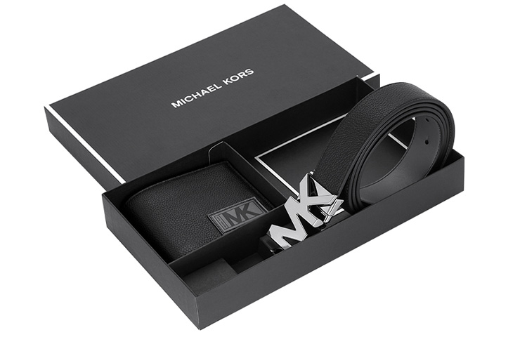 MICHAEL KORS Кожаный ремень мужской
MICHAEL KORS Кожаный ремень мужской