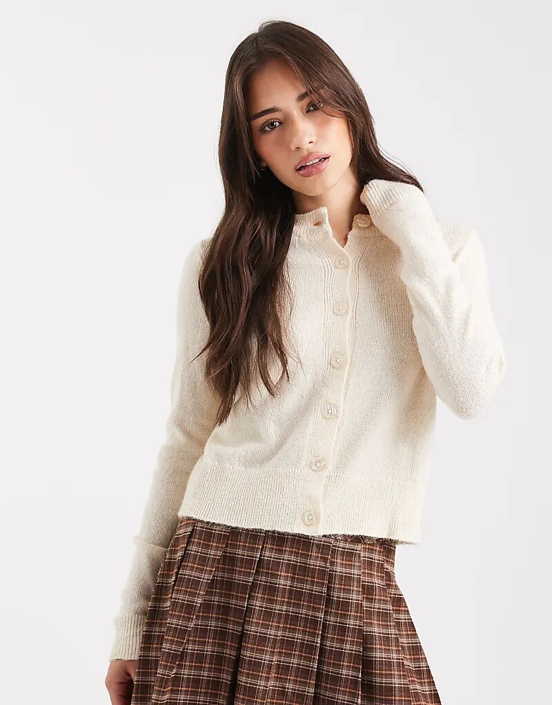 Кардиган Miss Selfridge с круглым вырезом кремового цвета
Кардиган Miss Selfridge с круглым вырезом кремового цвета