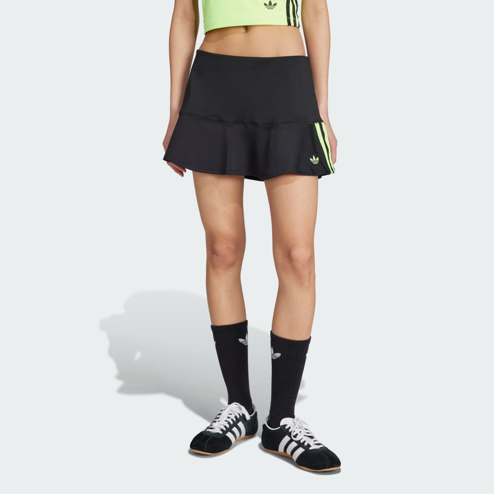 Юбка Adidas Adicolor Interlock 3-Stripes Mini Skirt, черный
Юбка Adidas Adicolor Interlock 3-Stripes Mini Skirt, черный