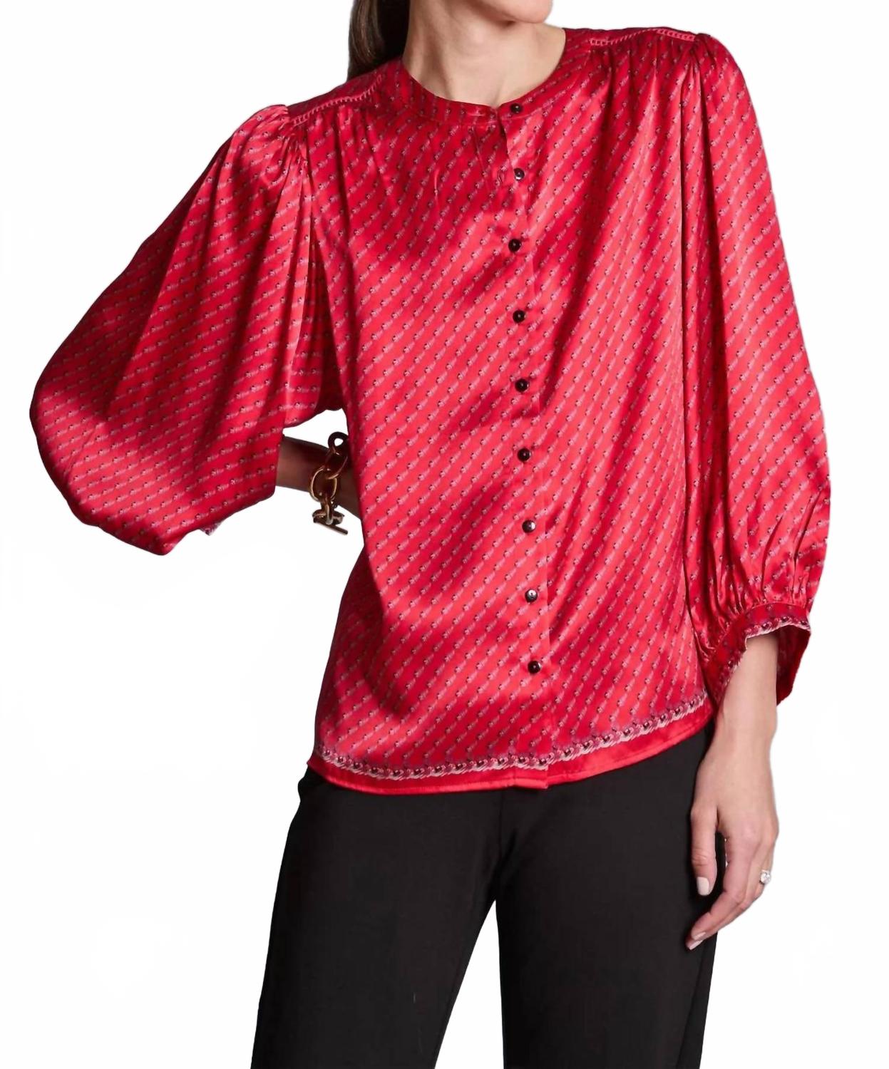 Шелковый топ-шармез на пуговицах Carrie, красный Tyler Boe
Шелковый топ-шармез на пуговицах Carrie, красный Tyler Boe