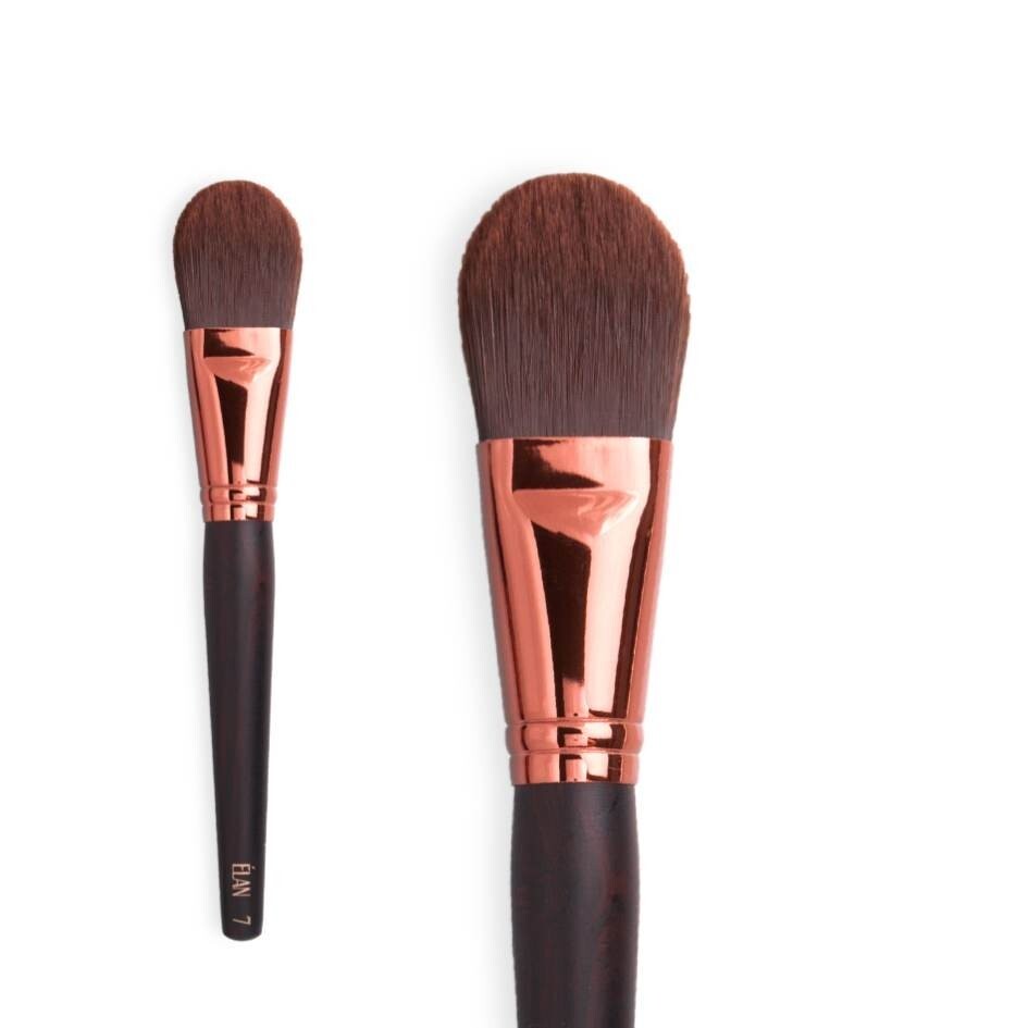 Кисть для макияжа Elan Blackwood №7 
Кисть для макияжа Elan Blackwood №7