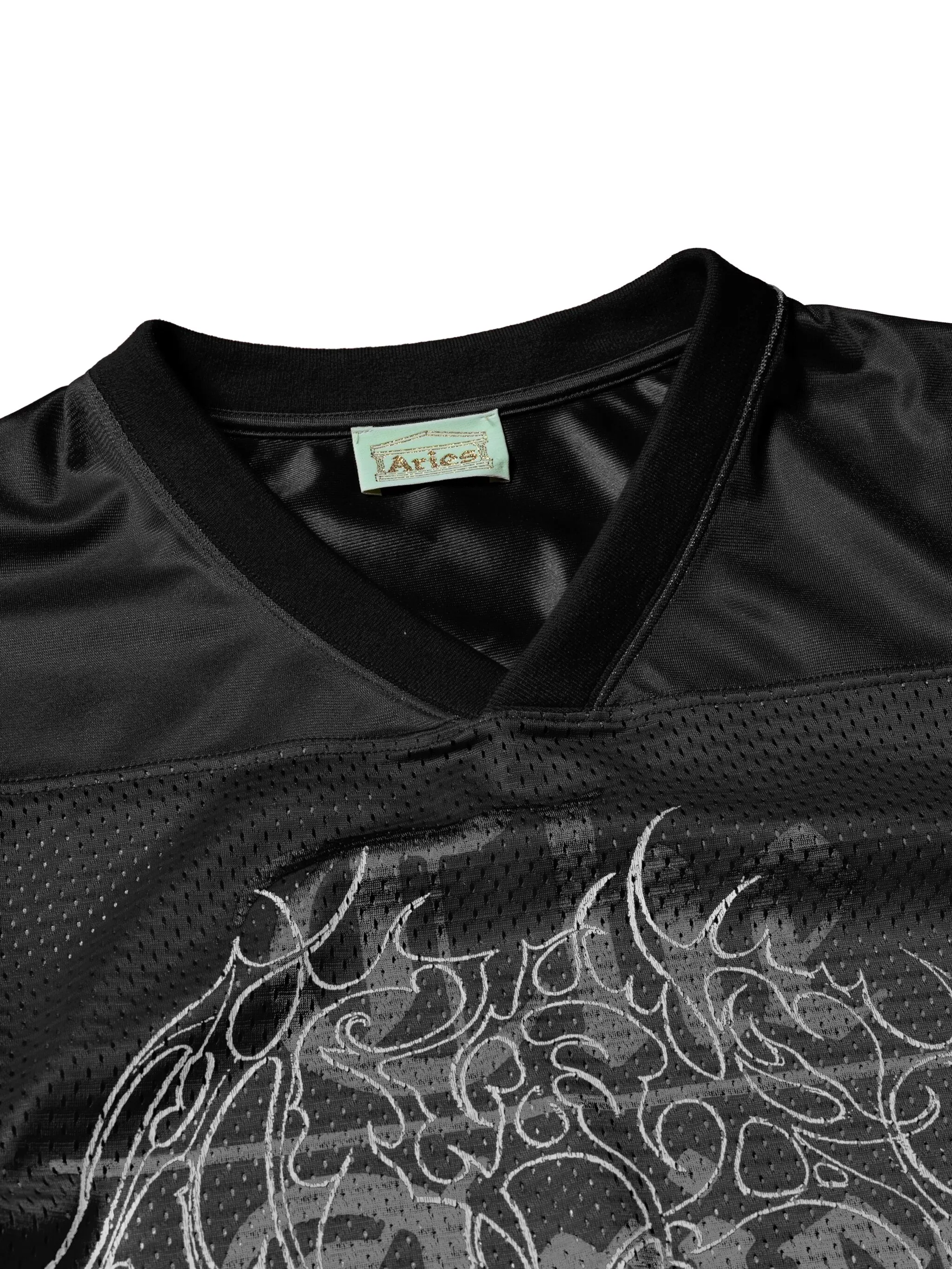 Футболка с графичным принтом Aries, черный
Футболка с графичным принтом Aries, черный