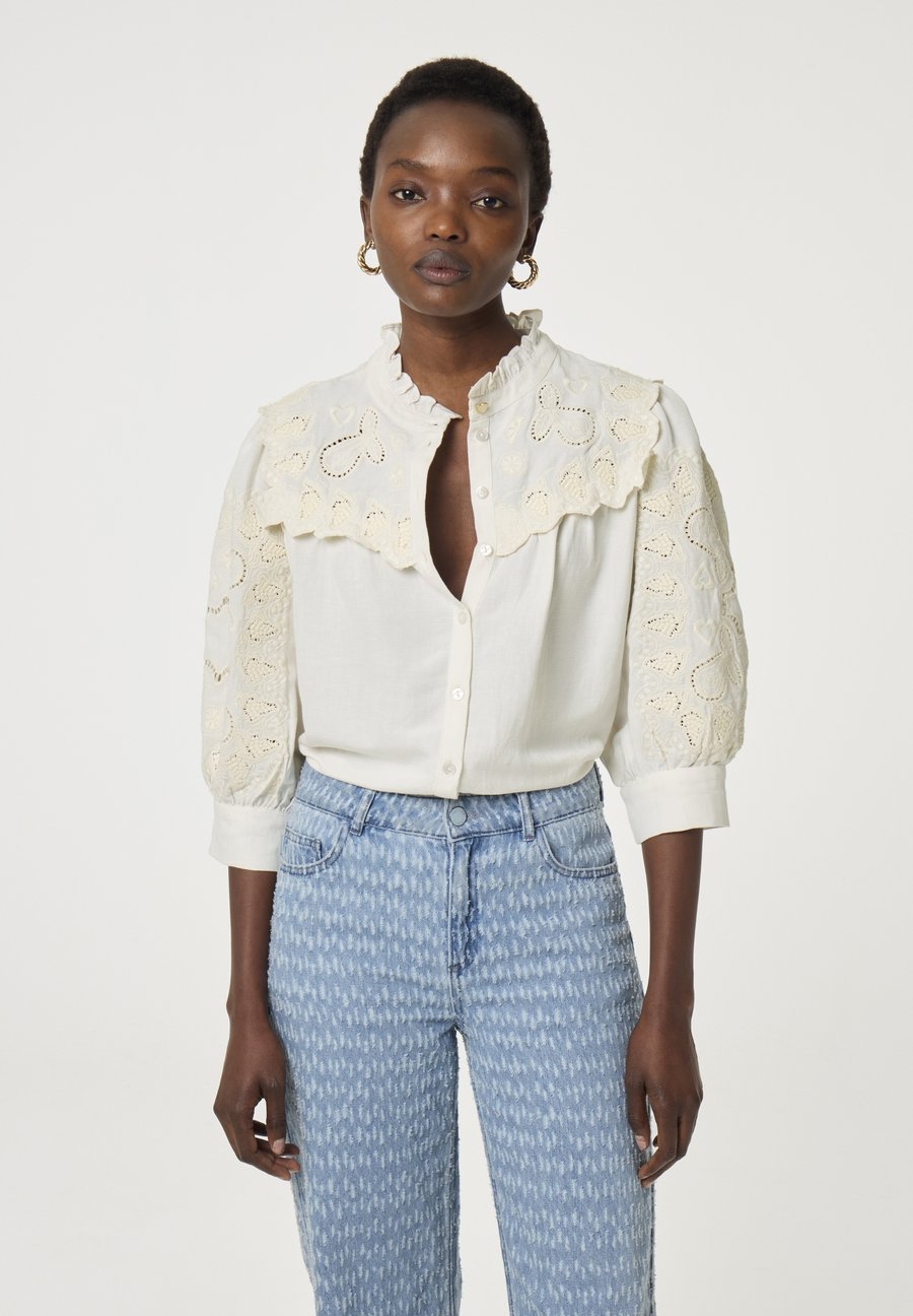 Блуза Fabienne Chapot Blouse, Cream White/Off-White
Блуза Fabienne Chapot Blouse, Cream White/Off-White