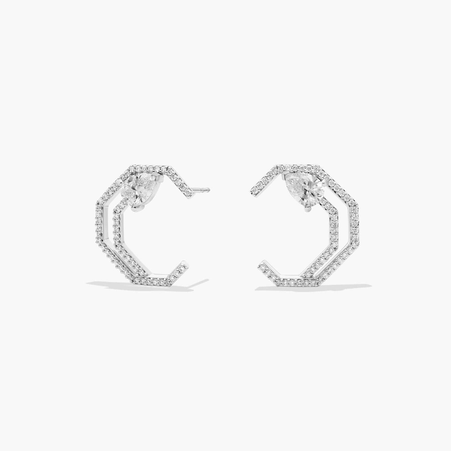 Геометрические серьги с выращенными в лаборатории бриллиантами огранки «груша» из 14-каратного белого золота (1 1/3 карата) Blue Nile
Геометрические серьги с выращенными в лаборатории бриллиантами огранки «груша» из 14-каратного белого золота (1 1/3 карата) Blue Nile