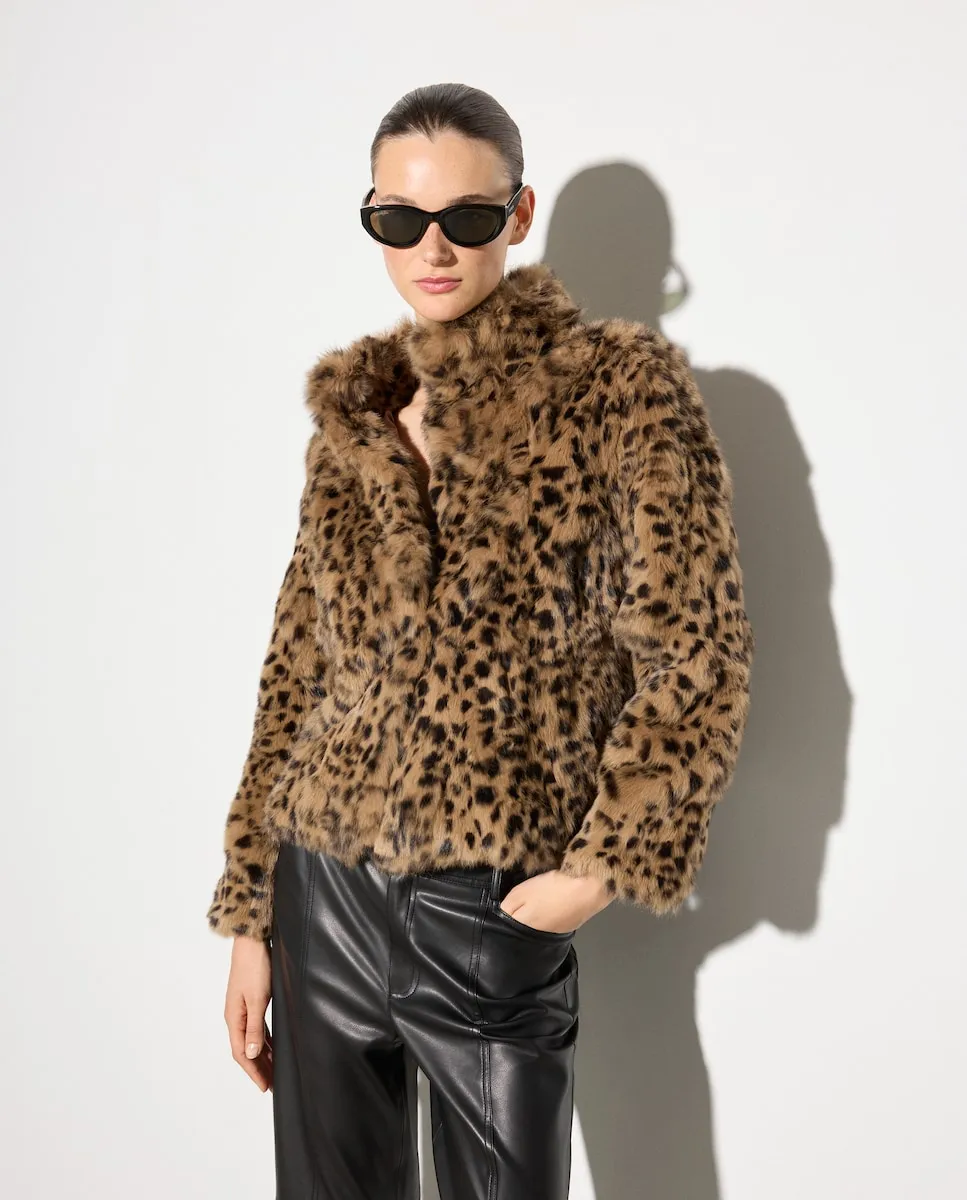 Женская куртка из гладкой кожи Woman El Corte Inglés, коричневый
Женская куртка из гладкой кожи Woman El Corte Inglés, коричневый