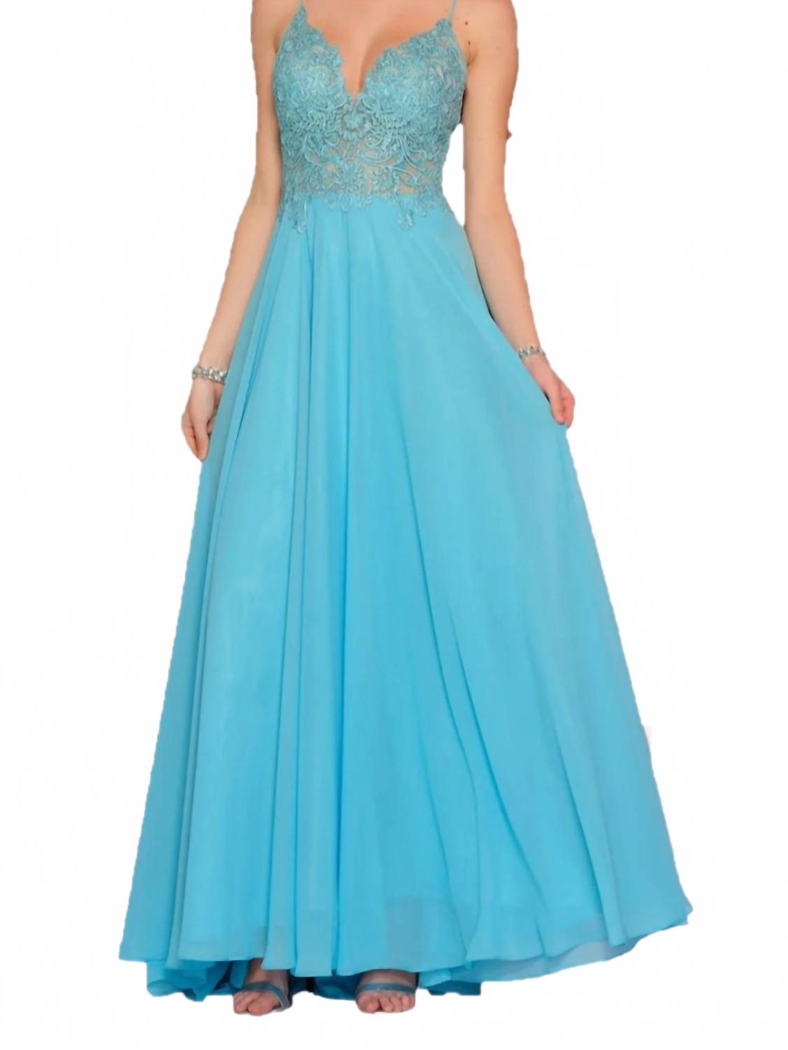 Свободное платье для выпускного с V-образным вырезом в аква-цвете Dave & Johnny, Aqua
Свободное платье для выпускного с V-образным вырезом в аква-цвете Dave & Johnny, Aqua