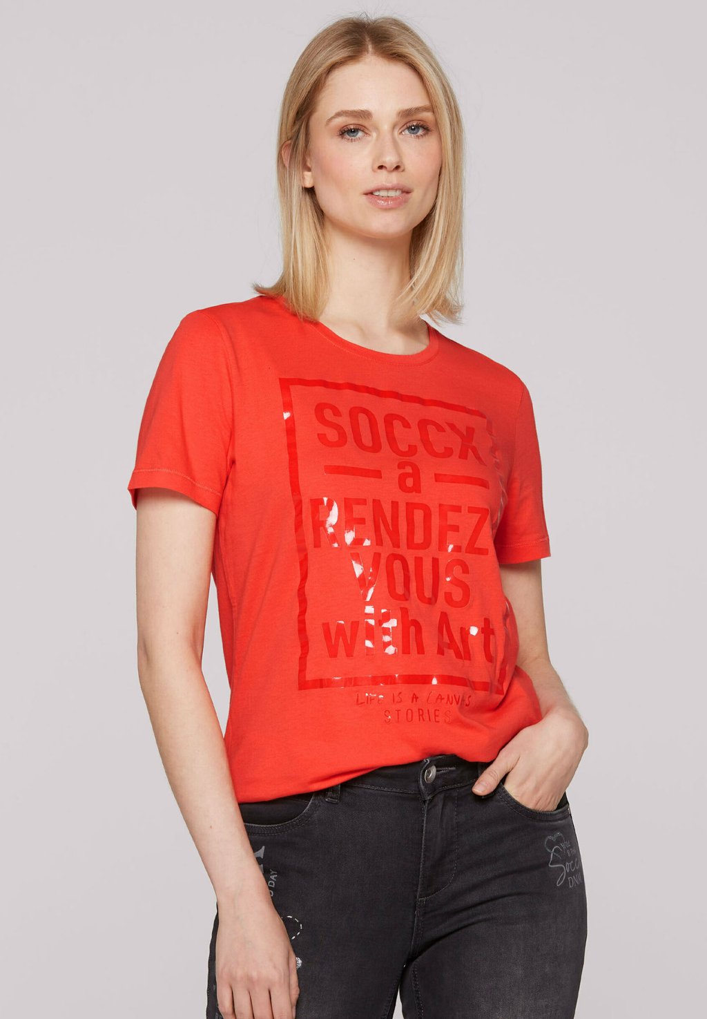 Футболка с принтом MIT GLOSSY Soccx, оранжевый
Футболка с принтом MIT GLOSSY Soccx, оранжевый