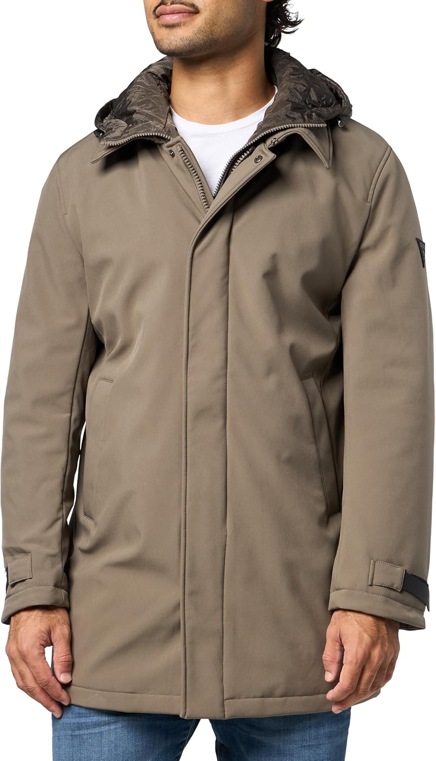 Куртка мужская GUESS New Colin Softshell с капюшоном, Cord Green
Куртка мужская GUESS New Colin Softshell с капюшоном, Cord Green