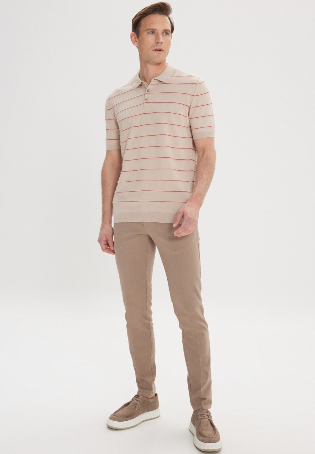 Брюки из ткани Slim Fit Side Pocket AC&CO / ALTINYILDIZ CLASSICS, бежевые
Брюки из ткани Slim Fit Side Pocket AC&CO / ALTINYILDIZ CLASSICS, бежевые