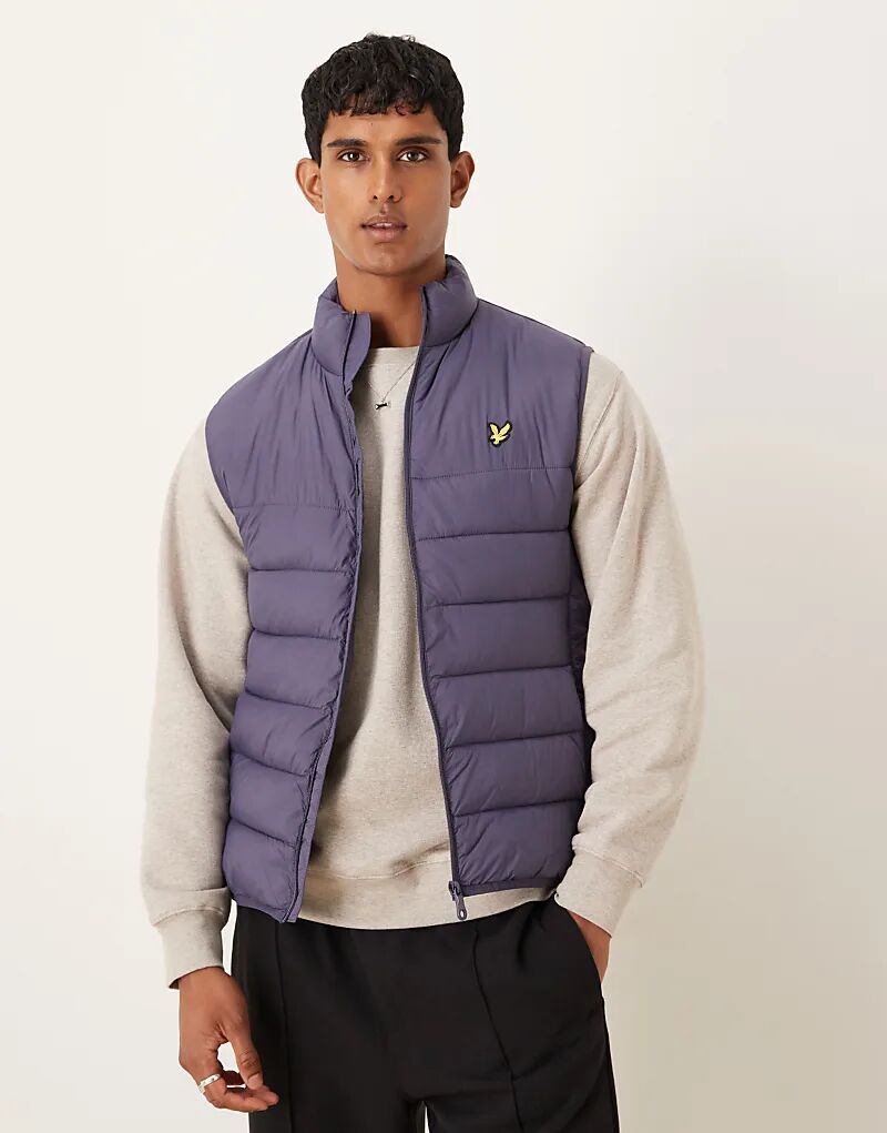 Жилет Lyle & Scott Light из серого камня с утеплителем
Жилет Lyle & Scott Light из серого камня с утеплителем