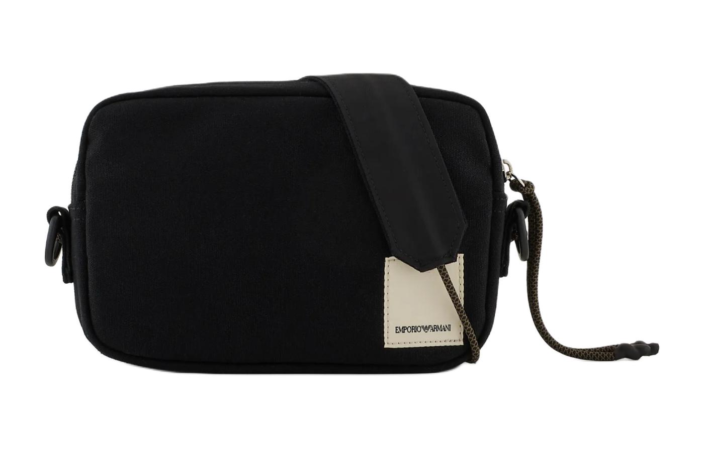 EMPORIO ARMANI Хлопковая сумка-кроссбоди для мужчин черная
EMPORIO ARMANI Хлопковая сумка-кроссбоди для мужчин черная