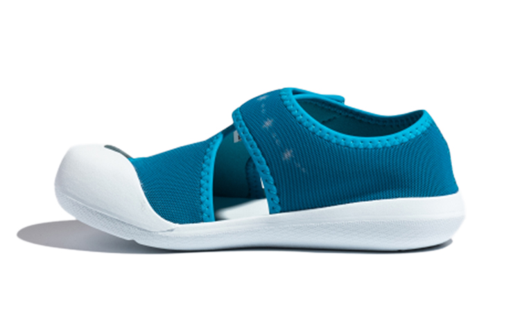 Adidas Neo Disney x Low Top детские сандалии Blue для детей 3-7 лет
Adidas Neo Disney x Low Top детские сандалии Blue для детей 3-7 лет