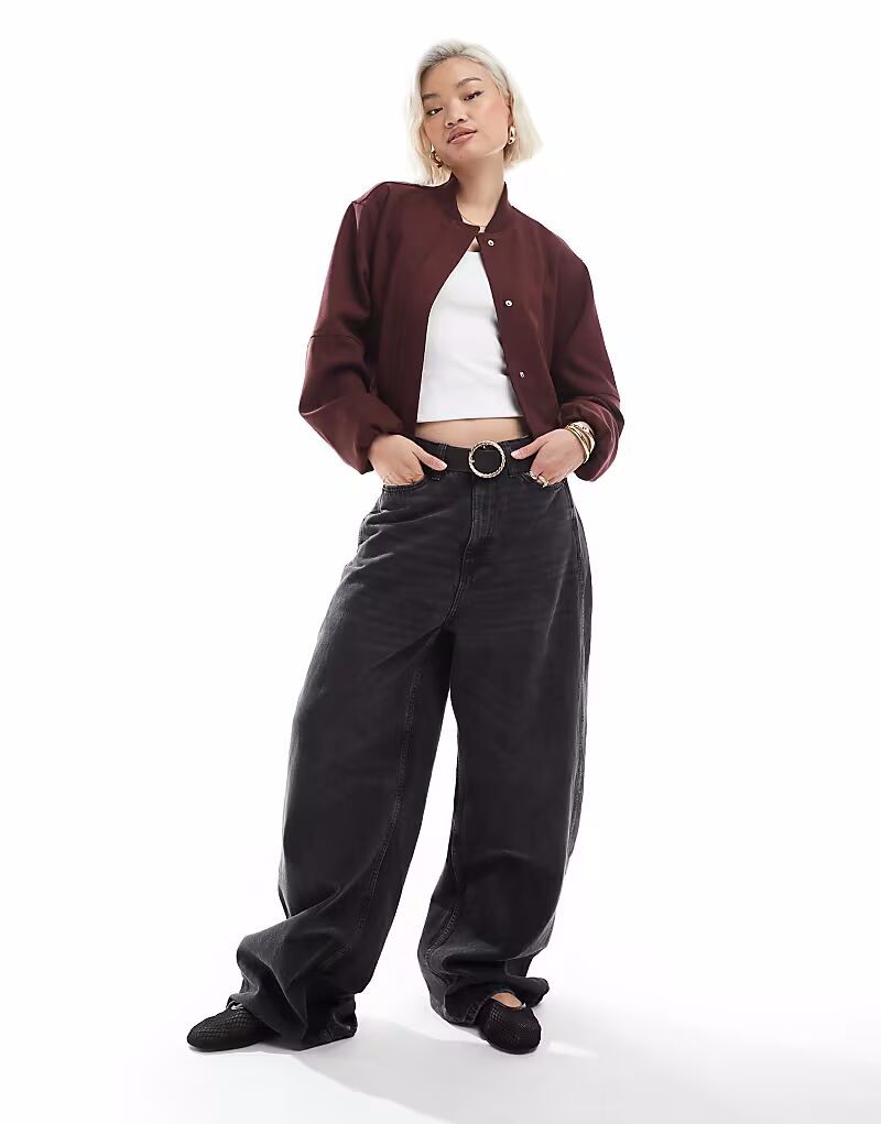 Строгая куртка-бомбер бордового цвета Asos Design
Строгая куртка-бомбер бордового цвета Asos Design