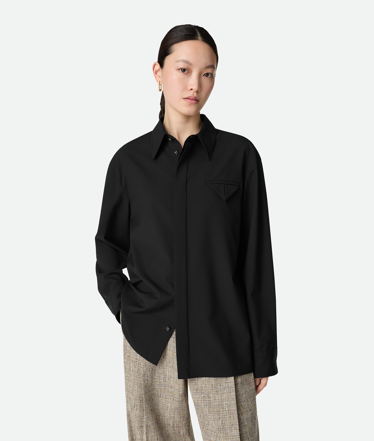 Fine wool shirt BOTTEGA VENETA, черный
Fine wool shirt BOTTEGA VENETA, черный