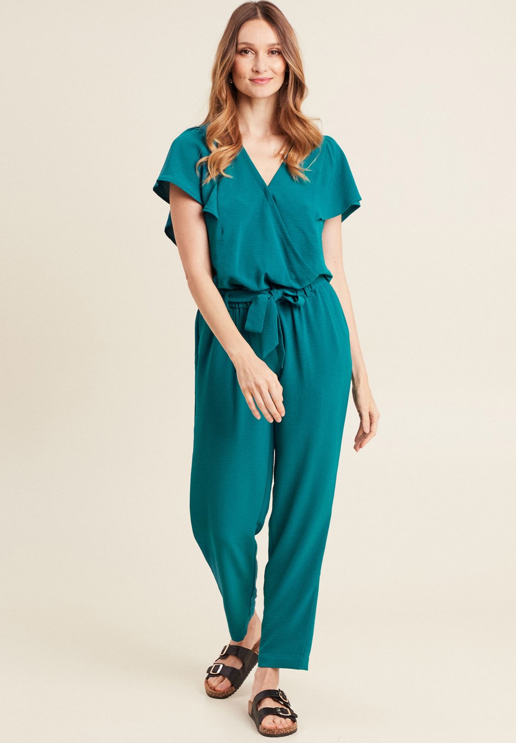 Комбинезон OVERALL Breal, зеленый
Комбинезон OVERALL Breal, зеленый