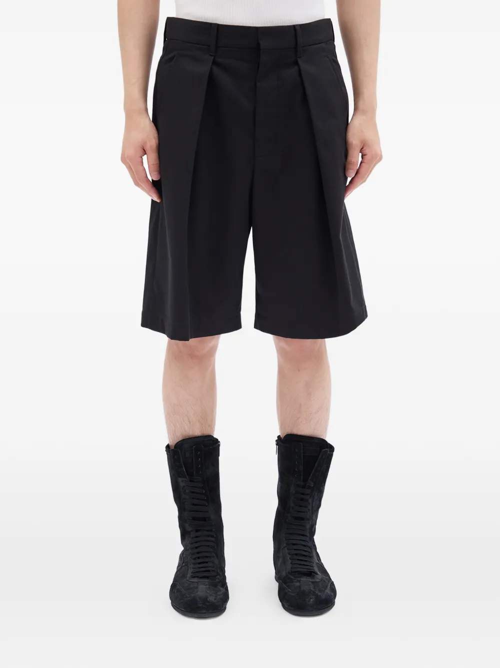 Плиссированные шорты Ann Demeulemeester, черный
Плиссированные шорты Ann Demeulemeester, черный
