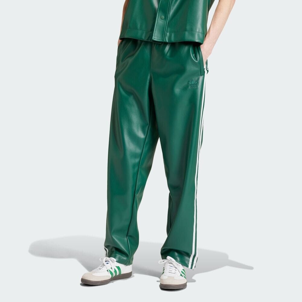 Джерси Adidas Faux Leather Adicolor Three Stripes Firebird Tracksuit Pants, цвет College Green
Джерси Adidas Faux Leather Adicolor Three Stripes Firebird Tracksuit Pants, цвет College Green