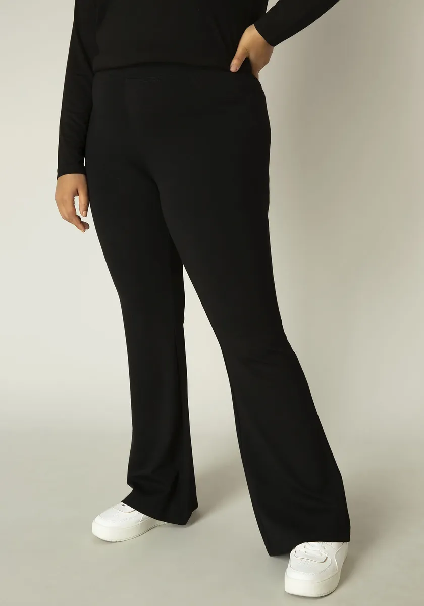 Трегинсы с пышными формами базового уровня "Allie", форма Current Boocut Base Level Curvy, черный
Трегинсы с пышными формами базового уровня "Allie", форма Current Boocut Base Level Curvy, черный