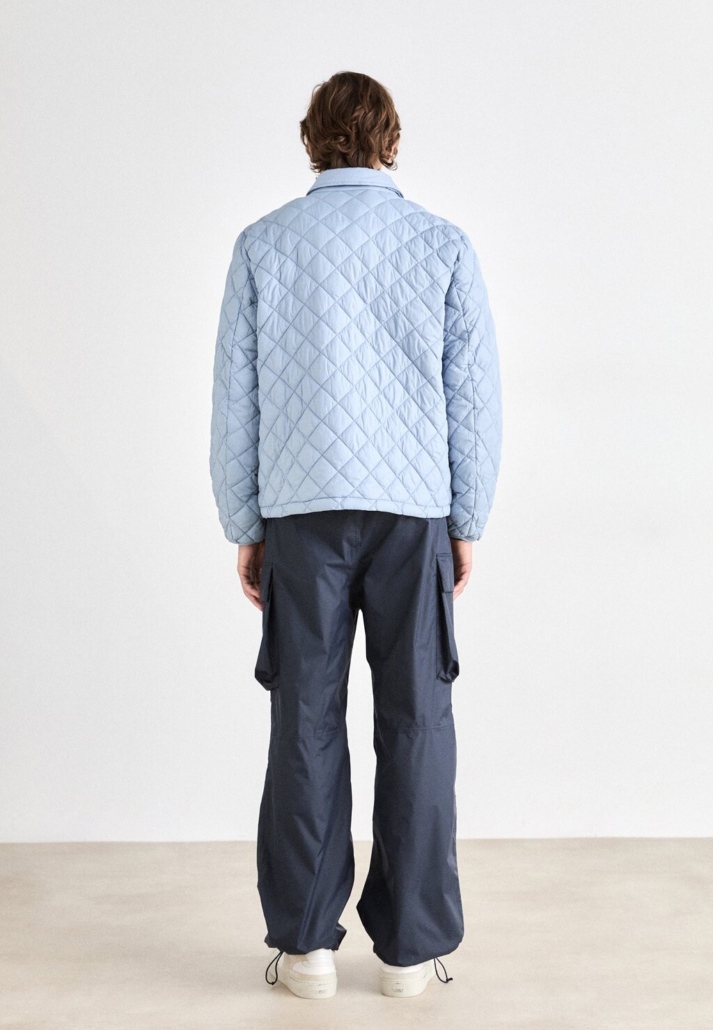 Легкая куртка SHIBAR ECO LIGHT WARM EXCLUSIVE UNISEX K-Way, синий
Легкая куртка SHIBAR ECO LIGHT WARM EXCLUSIVE UNISEX K-Way, синий