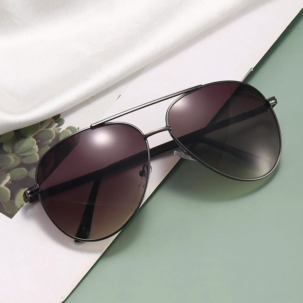 Модные солнцезащитные очки для женщин и мужчин, с градиентными линзами, металлической оправой, для пляжа, вождения, защита от УФ-излучения UV400 MTZJH, Double Gray
Модные солнцезащитные очки для женщин и мужчин, с градиентными линзами, металлической оправой, для пляжа, вождения, защита от УФ-излучения UV400 MTZJH, Double Gray