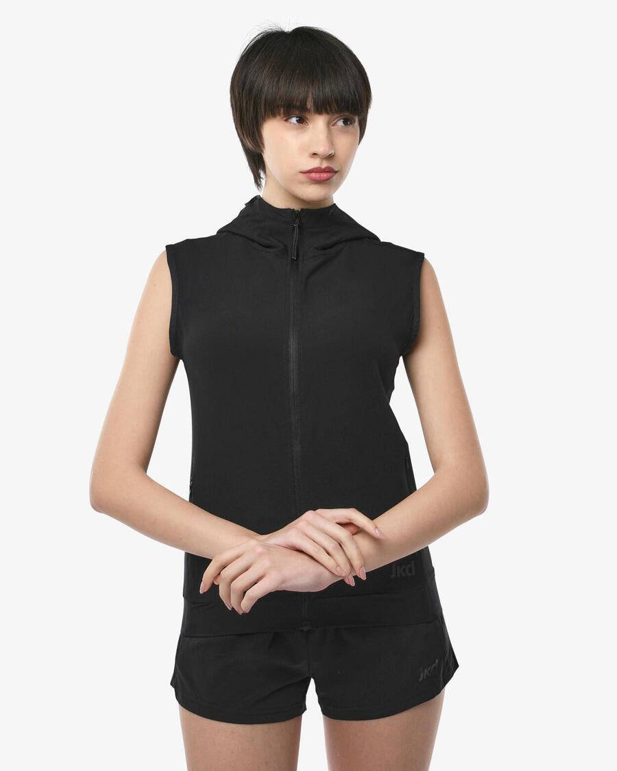 JAKED черная синтетическая фитнес-куртка для женщин
JAKED черная синтетическая фитнес-куртка для женщин