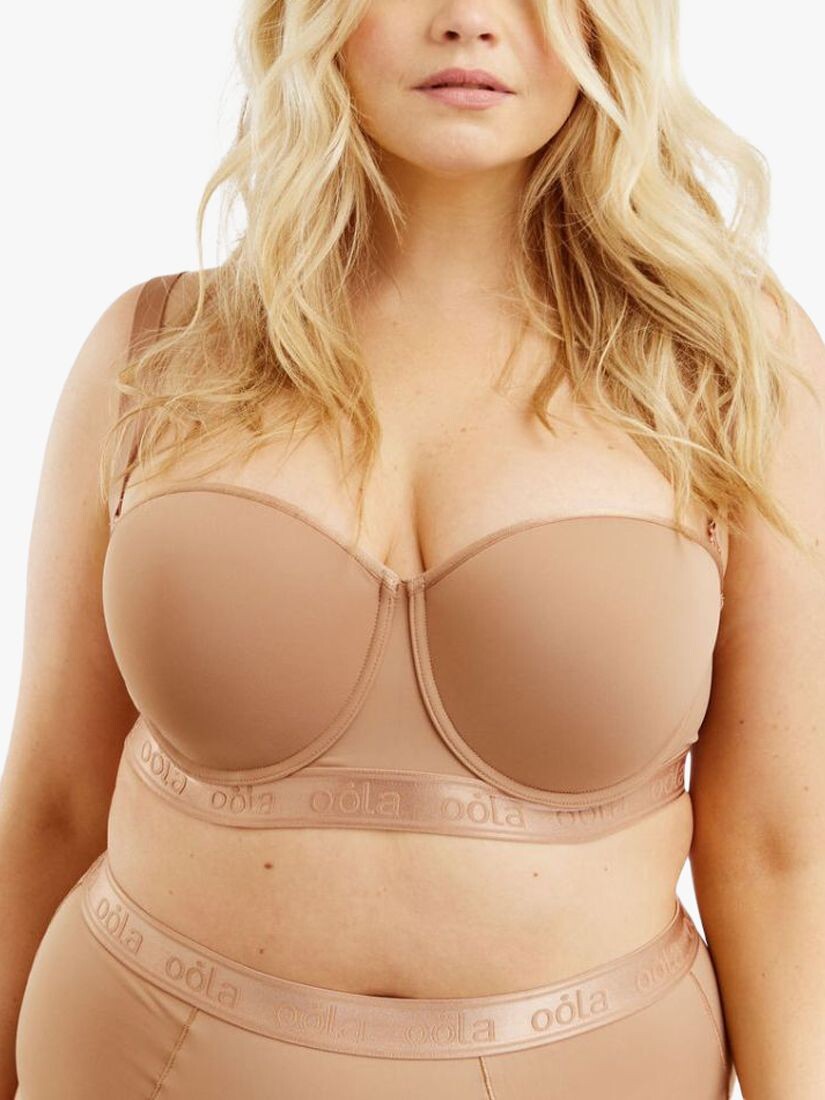 Бюстгальтер без бретелек с формованными подкладками Oola Belgium, цвет мокко
Бюстгальтер без бретелек с формованными подкладками Oola Belgium, цвет мокко