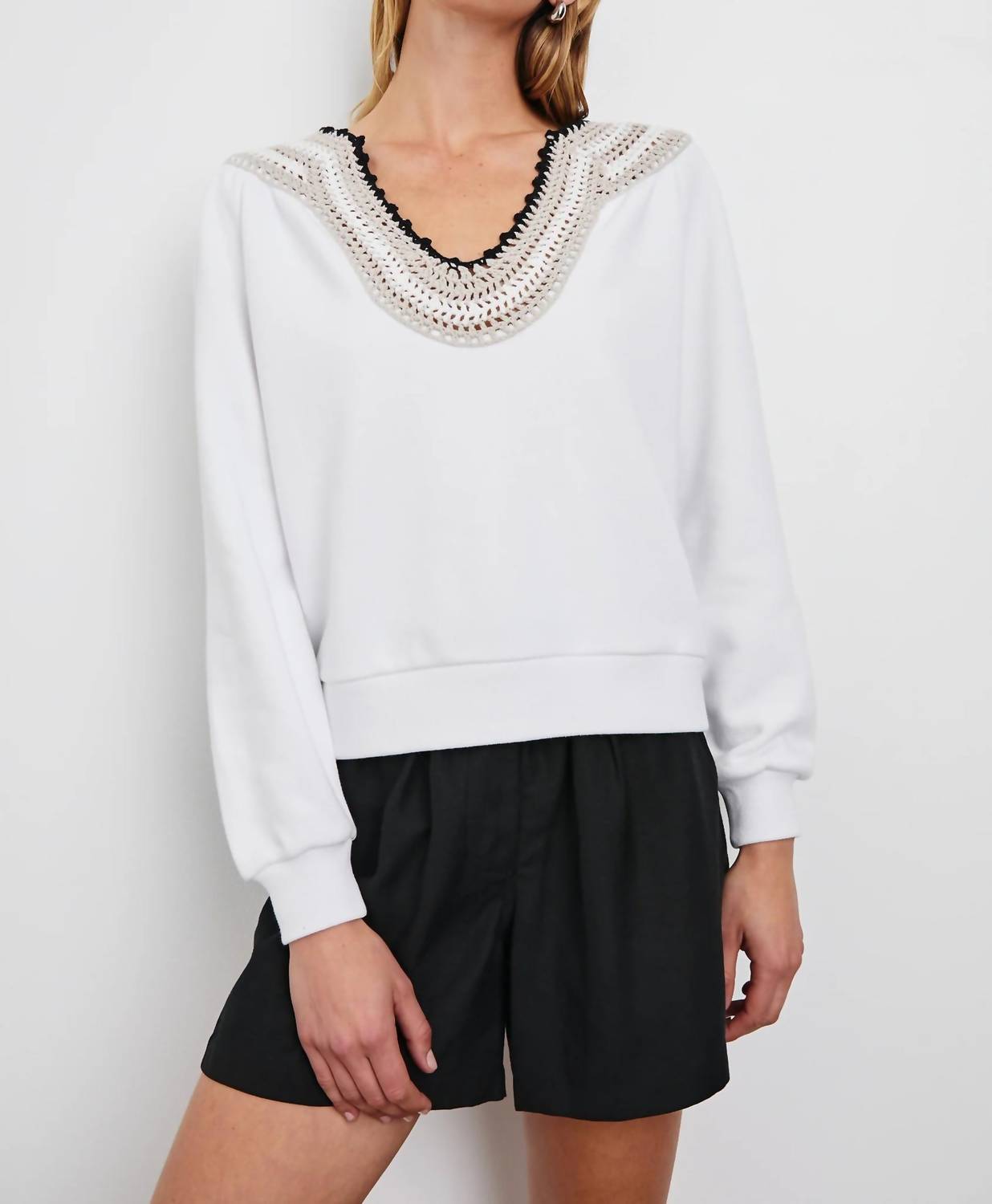 Белая толстовка Sava Rails
Белая толстовка Sava Rails