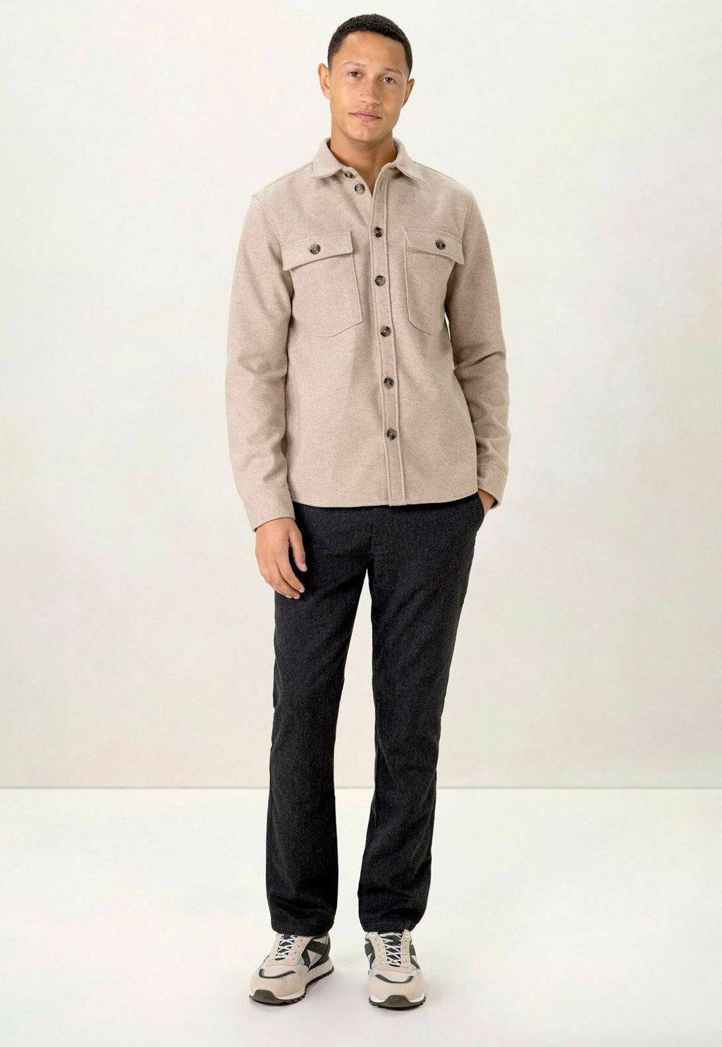 Чиносы Sissy-Boy, темно-серый
Чиносы Sissy-Boy, темно-серый