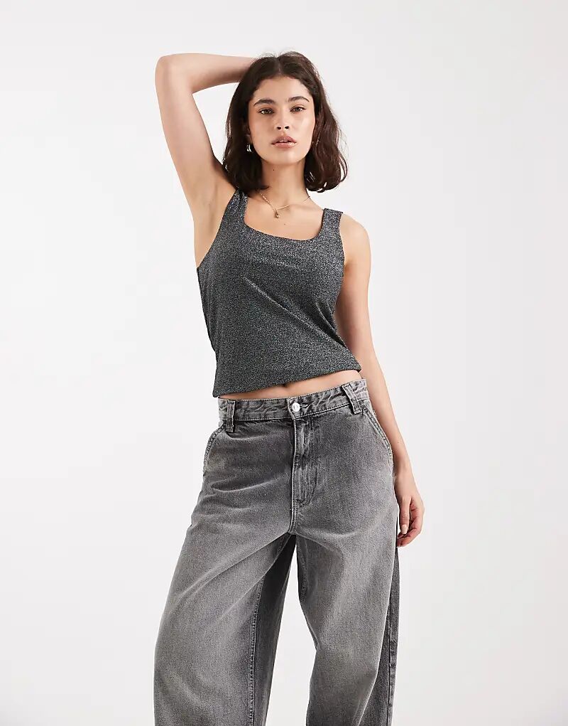 ONLY двусторонний облегающий жилет с черными блестками
ONLY двусторонний облегающий жилет с черными блестками